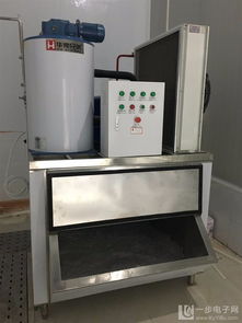 供應(yīng)商丘食品廠(chǎng)制冰機(jī)與食品廠(chǎng)片冰機(jī)高清大圖解析